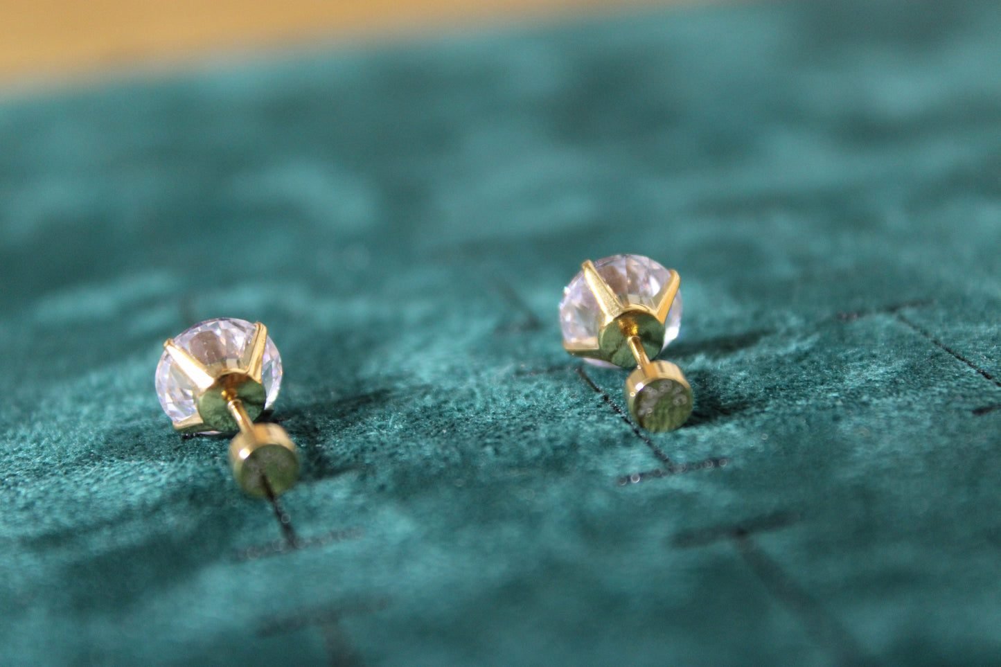 EAR2003-GOL Earstuds Stainless Steel Gold Plated 8mm
