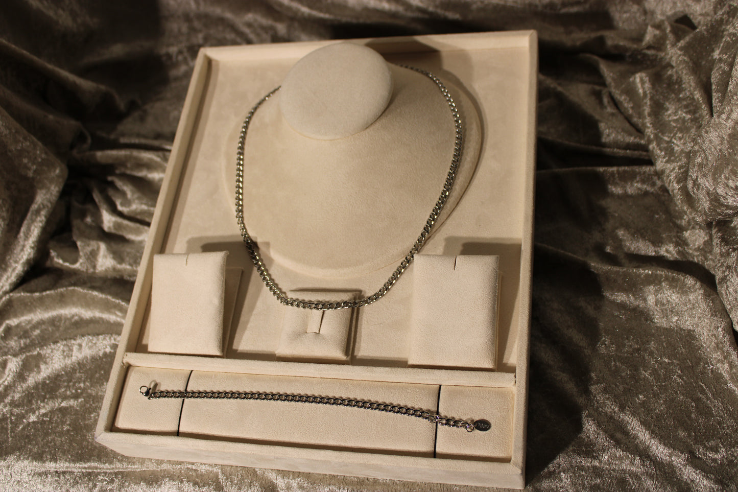 NEC3301-SIL Necklace Stainless Steel Silvery 55cm