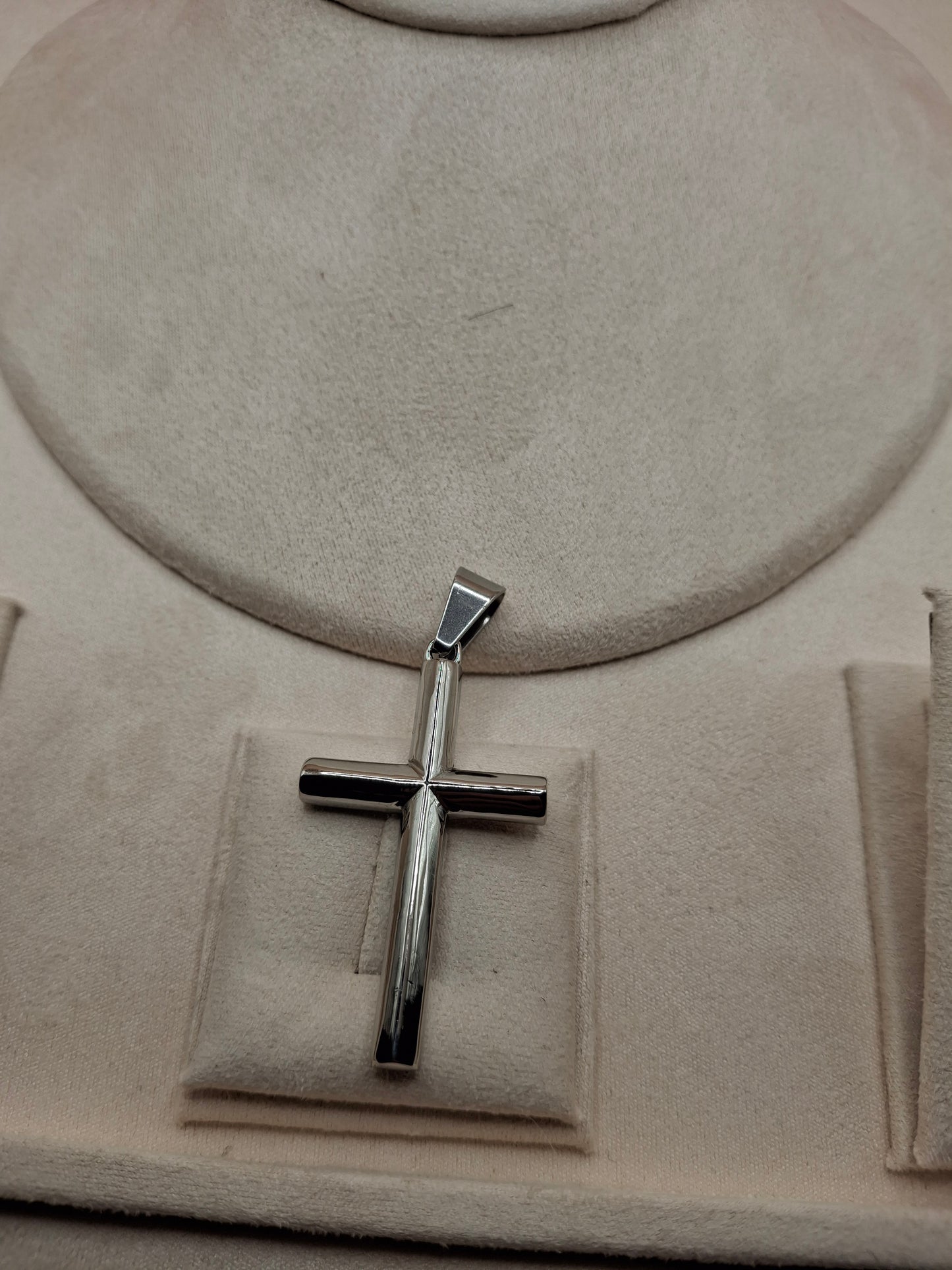 Pendant cross silvery color